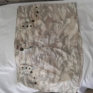 L.e.i. mini skirt camo print